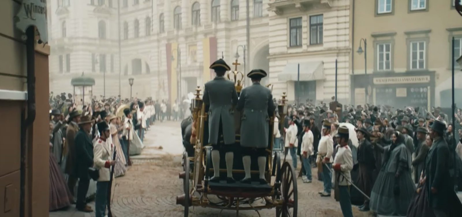 TV seriāls Sisi 1. sezona